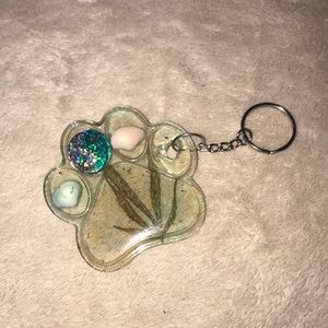 Custom epoxy paw 🐾 keychain with shells leaf sticker yin Yang ☯️ New